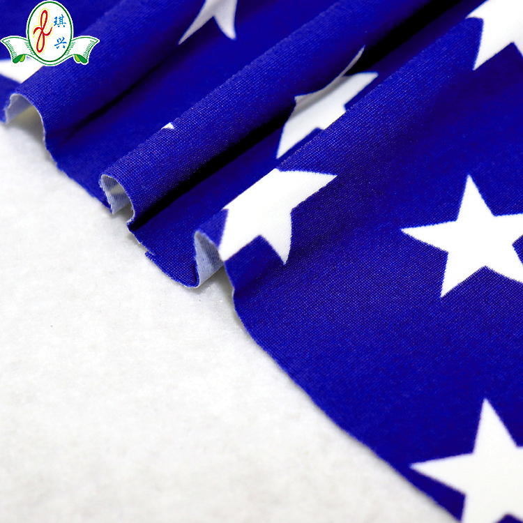 ��Ӧ����ӡ��Ӿ�����ϰ�ɫ����Ǻ������׻���ͼ�� ���浯Ӿ�²�