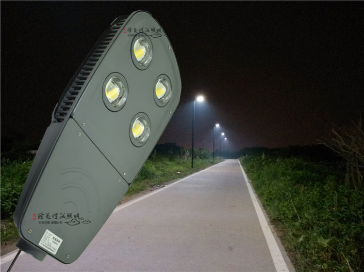 200W正面亮灯图1