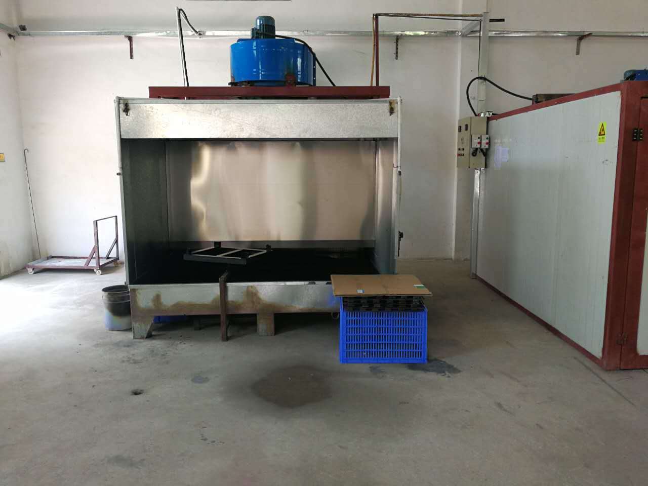 供应高光兰喷粉 铸铁传感器喷粉 高光白铁件喷粉 喷塑加工