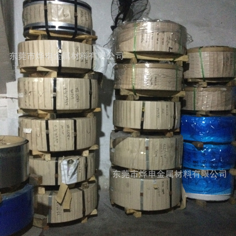 不锈钢带301-304-316不锈钢弹簧片0.1 0.2 0.3 0.4 0.5 0.6MM零切