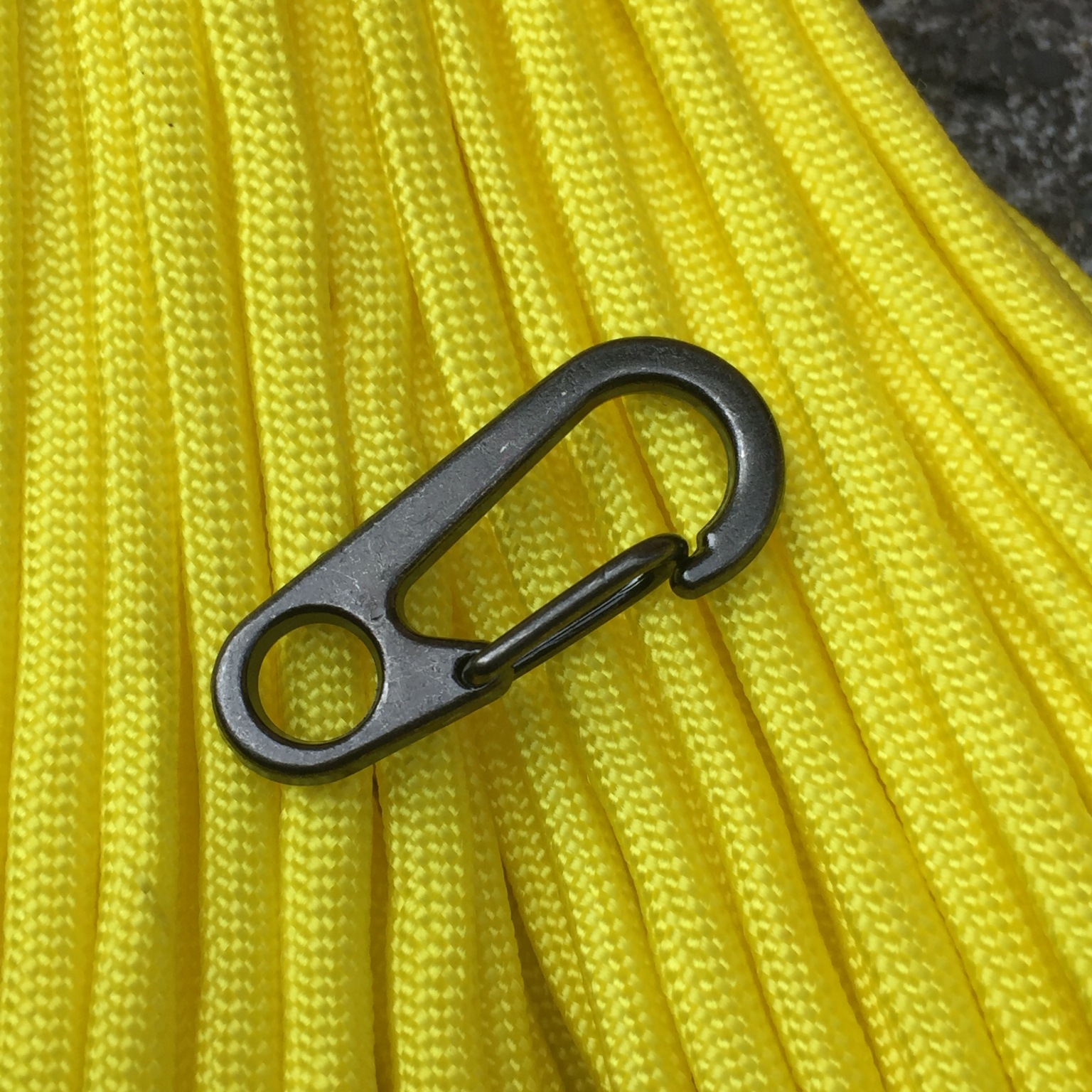 Simple mini tipo D colgante hebilla llavero gancho rápido mosquetón EDC herramienta portátil cuerda hebilla de tienda