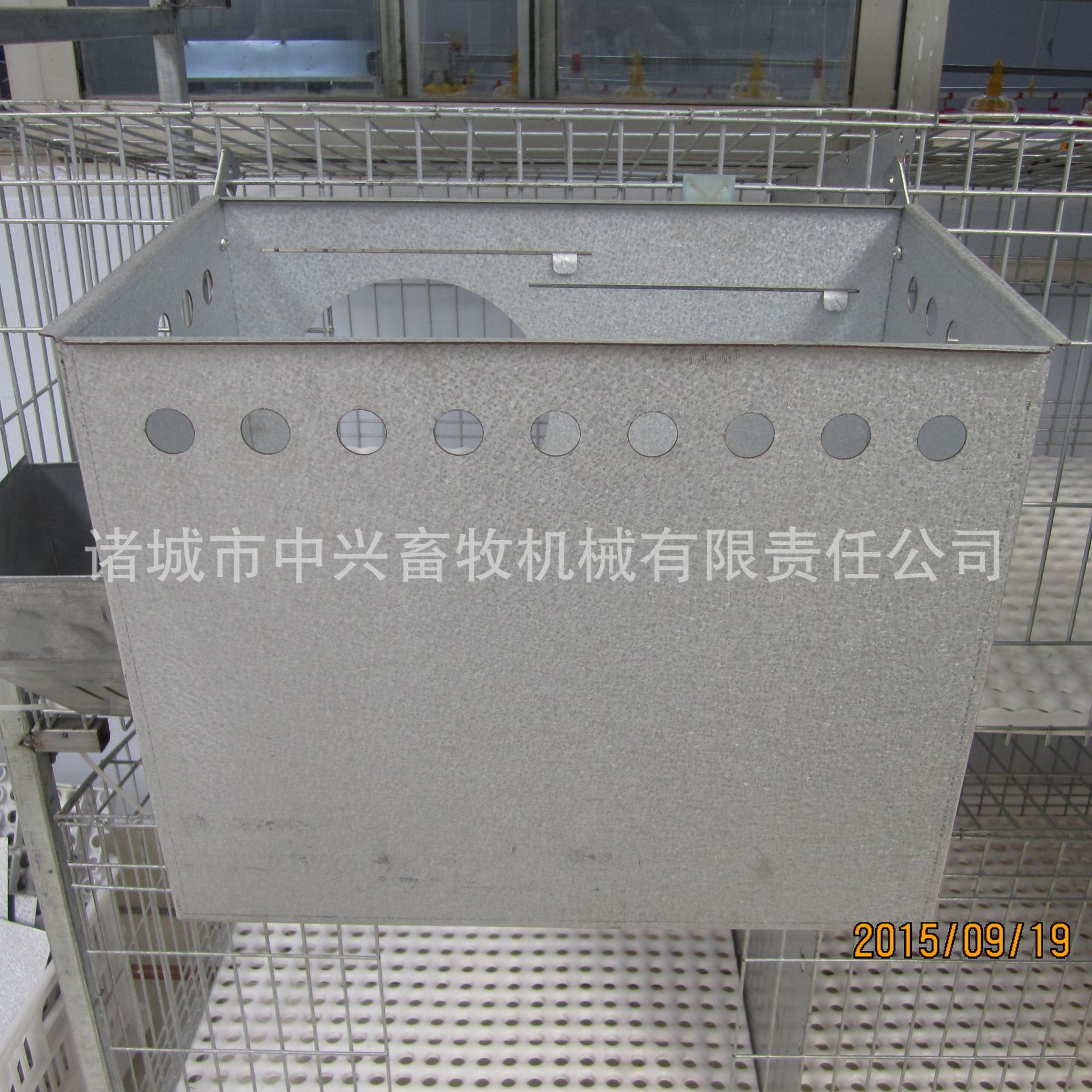 厂家批发兔笼专用兔子产仔箱 热镀锌兔子产箱 兔子产仔箱图片