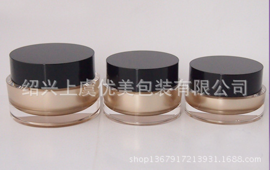 3003894063_442804076