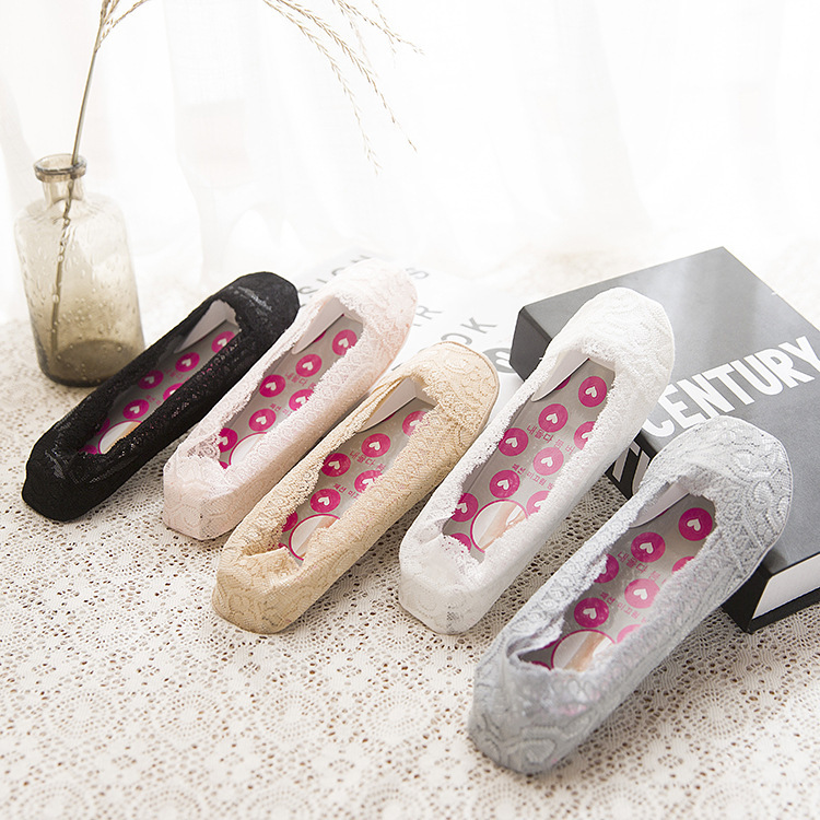 Spring and summer low-cut invisible lace ankle socks 360 ° silicone sole non-slip ankle socks women's thin anti-slip invisible socks