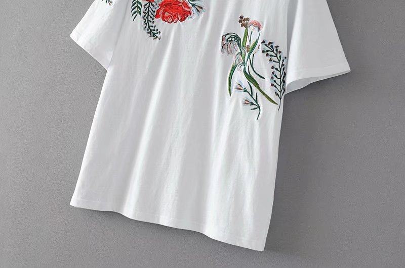 刺绣圆领t恤_A0401G2欧美2017新款风铃草彩