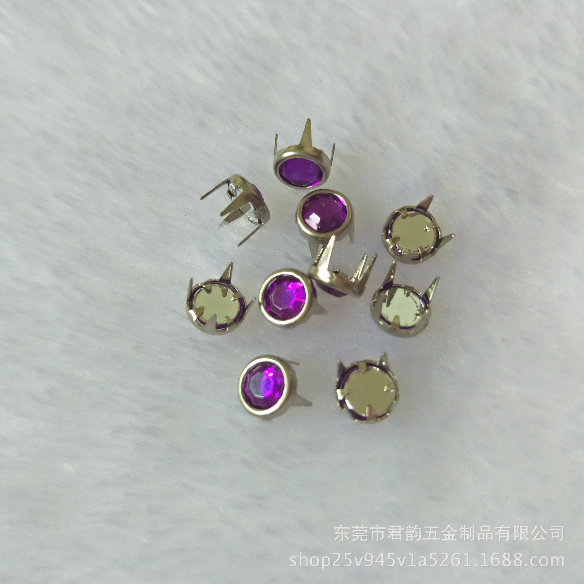 厂家直销带钻撞钉 带钻铆钉 带钻爪钉 空心钉带钻石 皮带帽钉-阿里巴巴