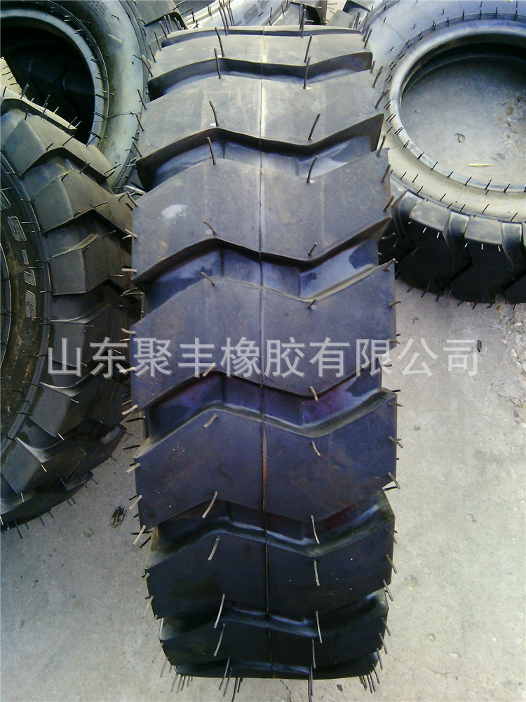 厂家直供挖掘机轮胎 装载机轮胎 12.00-16工程轮胎