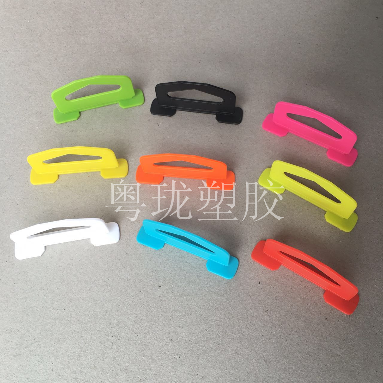 数据线包装盒挂钩 塑胶挂孔 立体飞机扣 塑料平面挂头  三角吊扣