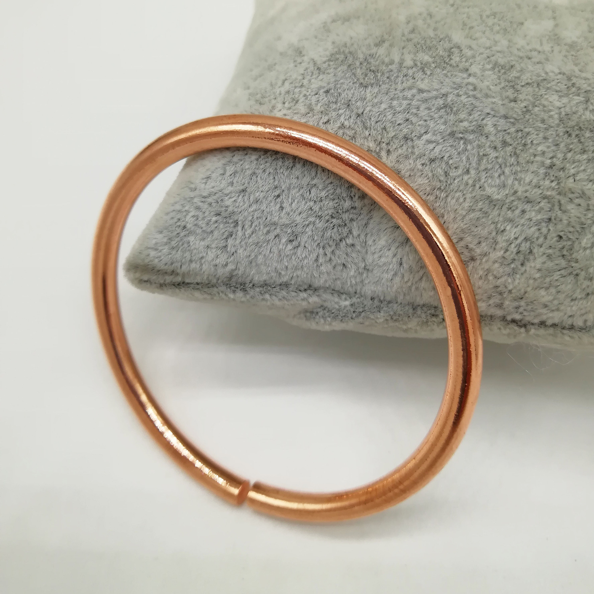 Open round bar starry sky bracelet is a hot sale at the street stall. It is made of pure brass plated with 24K real gold and can be customized directly from the manufacturer pic 9