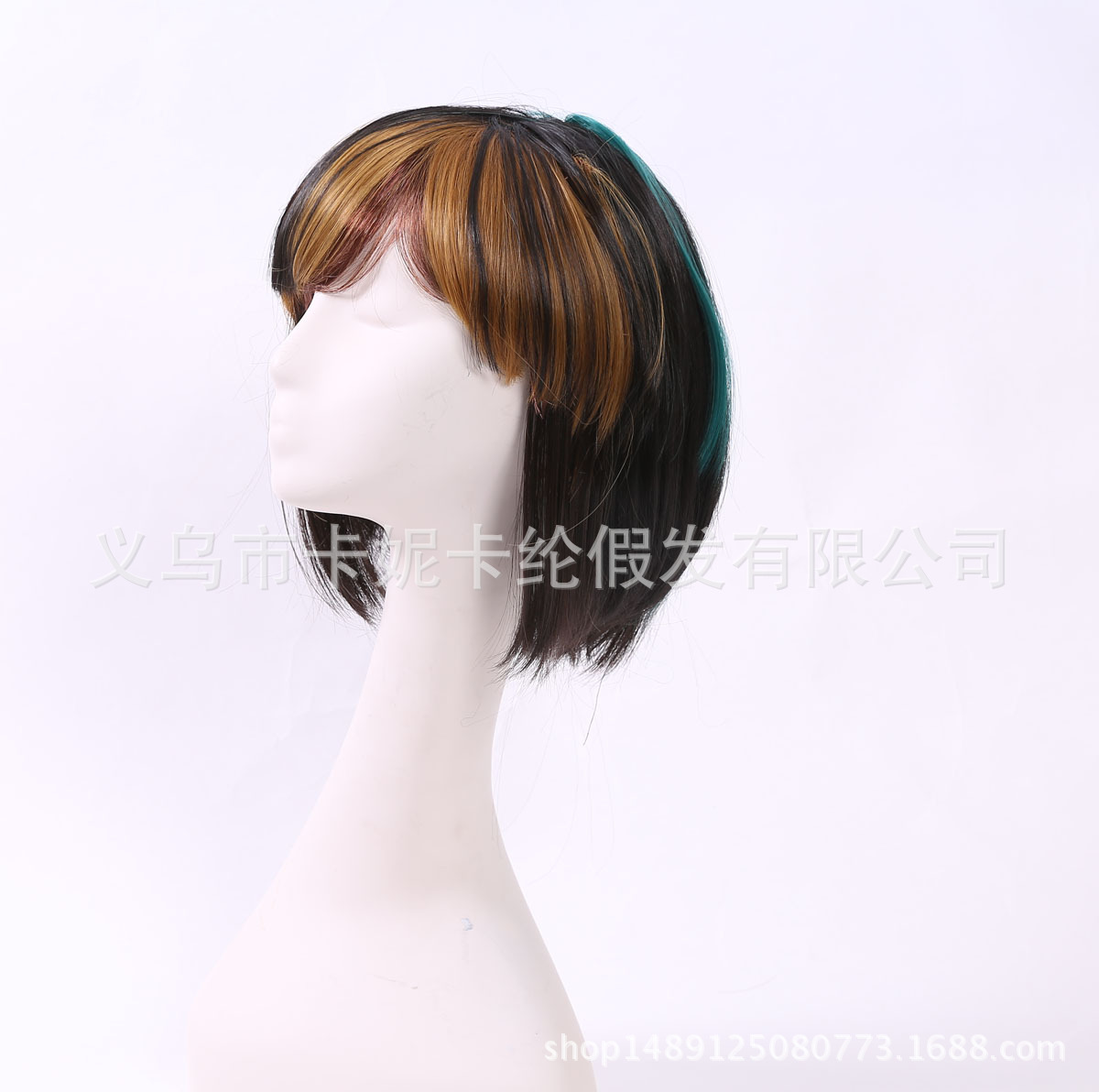 El cabello marrón de los estudiantes de Bob es popular