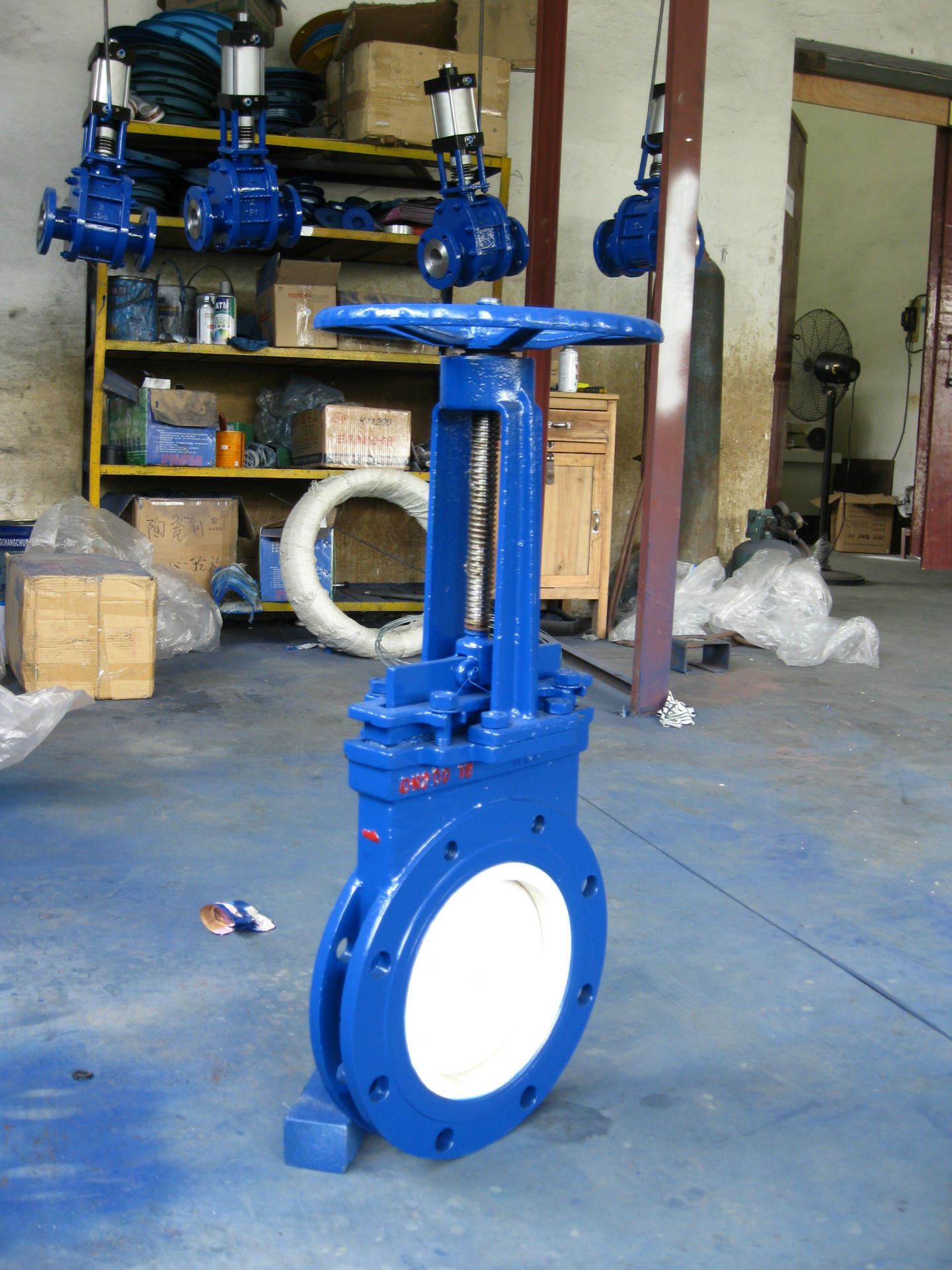Holy Torch Valve-Erosion and wear resistance PZ73TC-10/16 ceramics Slurry Gate valve Knife gate Manufactor Direct selling
