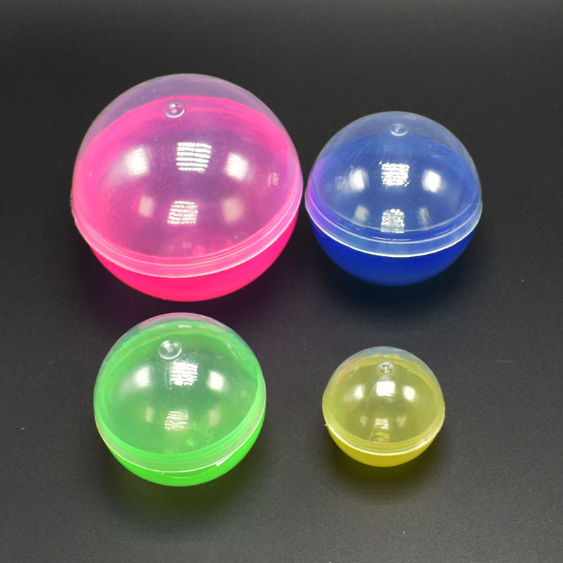 The manufacturer supplies various styles of transparent one-piece plastic gashapon shells with diameters of 32MM, 45MM, 50MM, 58MM and 65MM.