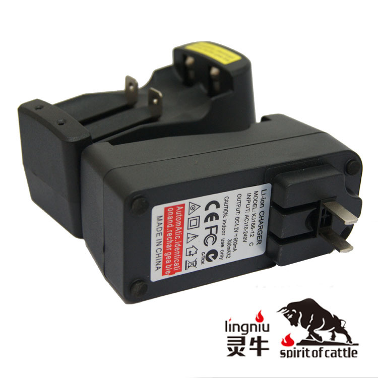 18650双槽  RCR123A电池充电器 正负极智能识别 美规 双通道