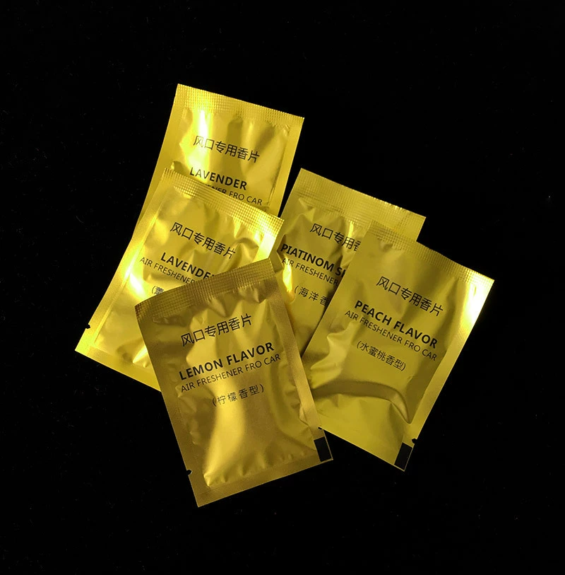 Автомобильный воздуховыпускной ароматизатор Вентилятор Автомобильный аромат Хлопковая деталь Парфюмерная добавка Жидкий автомобильный воздуховыпускной пакет для духов