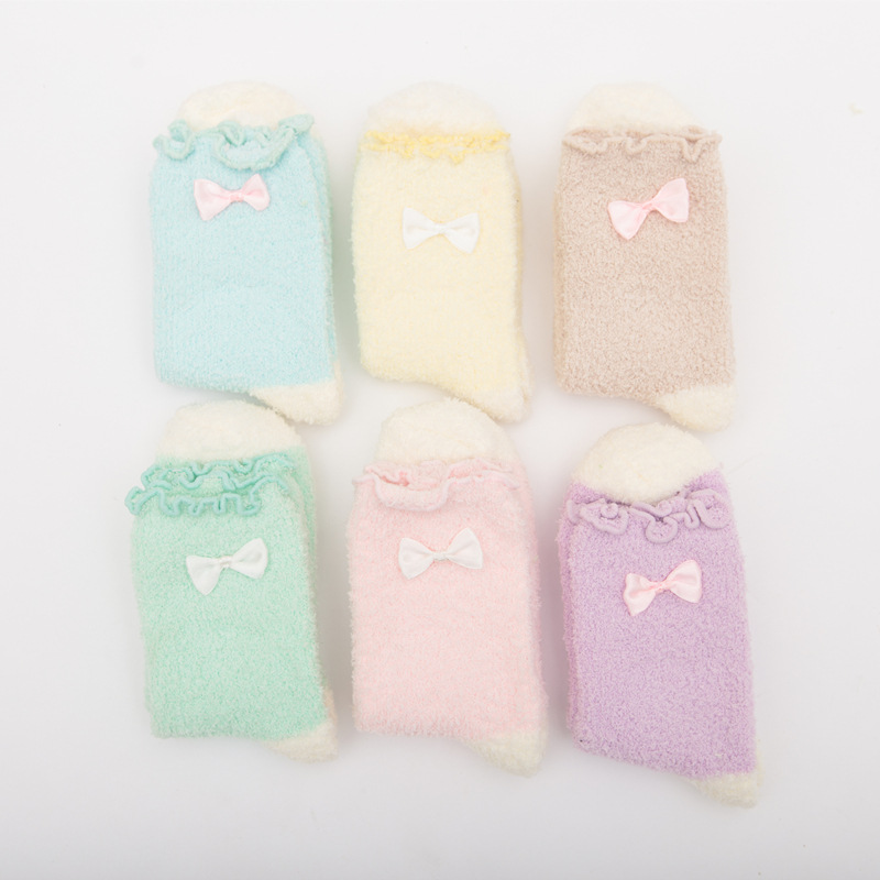 Calentamiento forrado de lana de invierno boca suelta calcetines de mujer embarazada calcetines de confinamiento de maternidad calcetines de dormir de terciopelo coral engrosados calcetines de mujer de medio terciopelo cálido