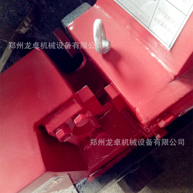 8BF111C190B6711DF7B647AAED0F7E