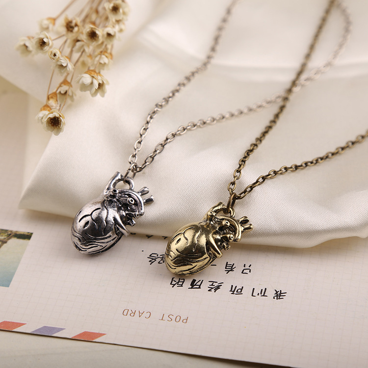 New fashion anatomical heart pendant necklace wholesale