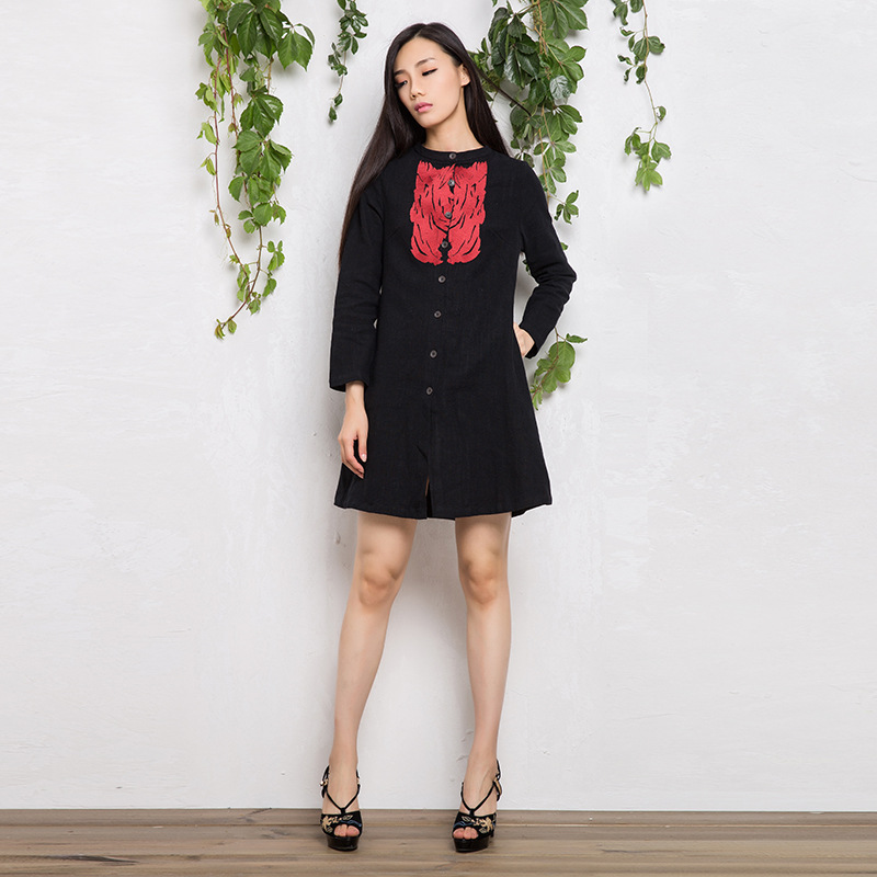 黛艺棉麻高端民族风风衣中长女秋冬绣花外套黑色开衫立领复古