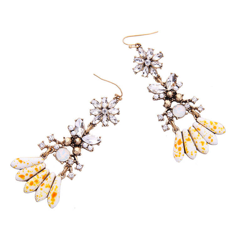 Women's Long Cut Earrings With Diamonds display picture 1