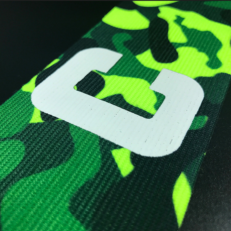 115 # brazalete de capitán de fútbol pegado envuelto en nylon elástico logotipo personalizado fabricantes al por mayor