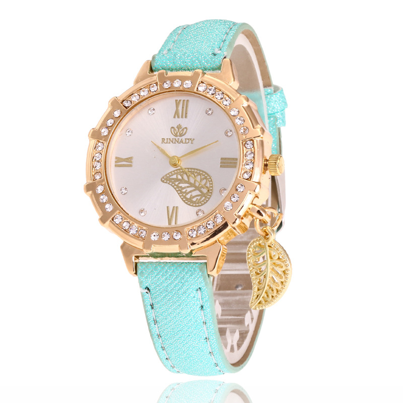 2024 Ciondolo a foglia, cintura con intarsio di diamanti, orologio casual, orologio da donna britannico alla moda con acqua romana_voghion.com