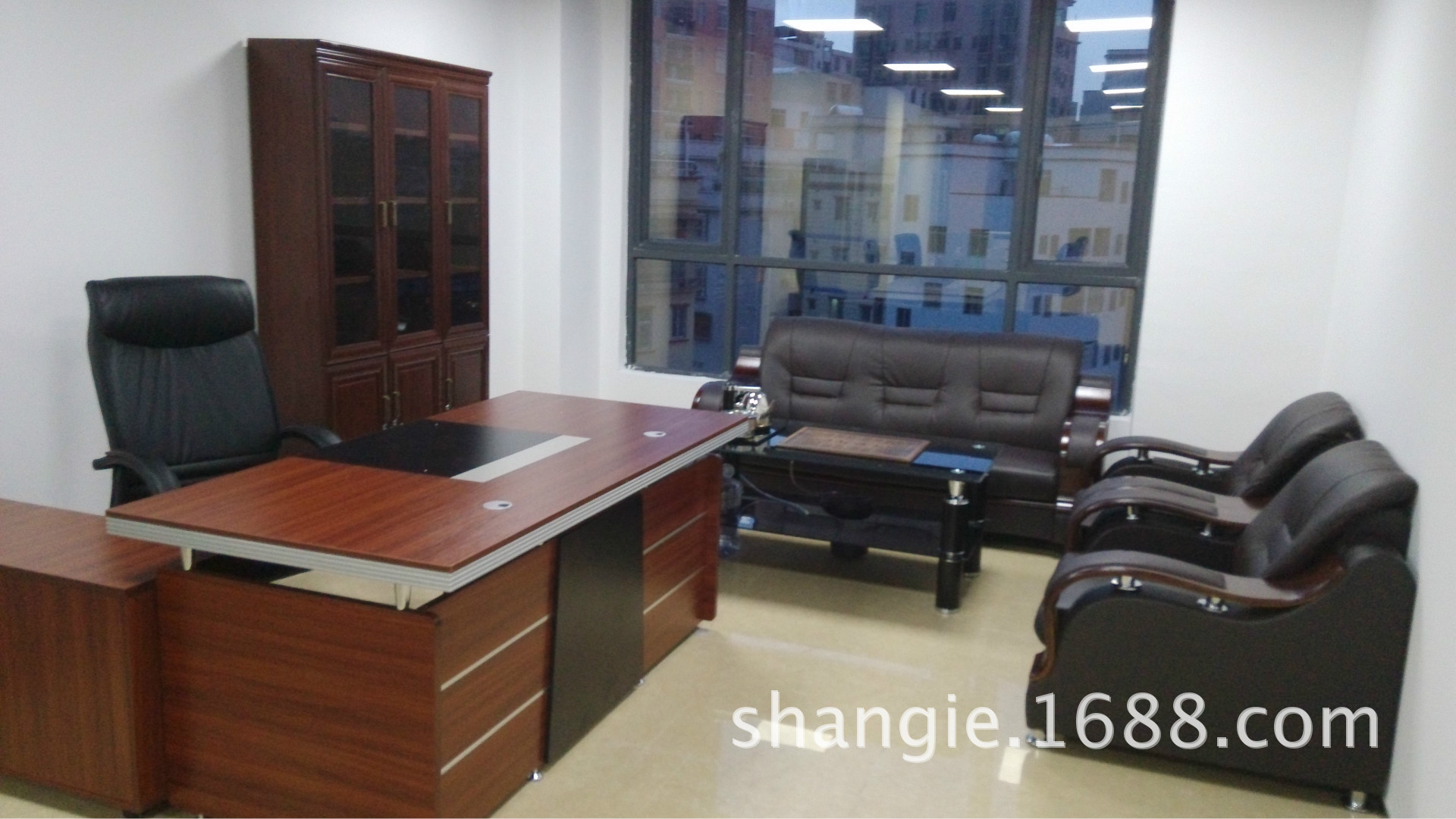 2276871113_210986569