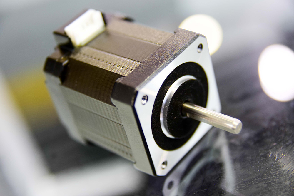 闭环步进马达低噪音混合式步进电机两相1.8°42mm步进马达