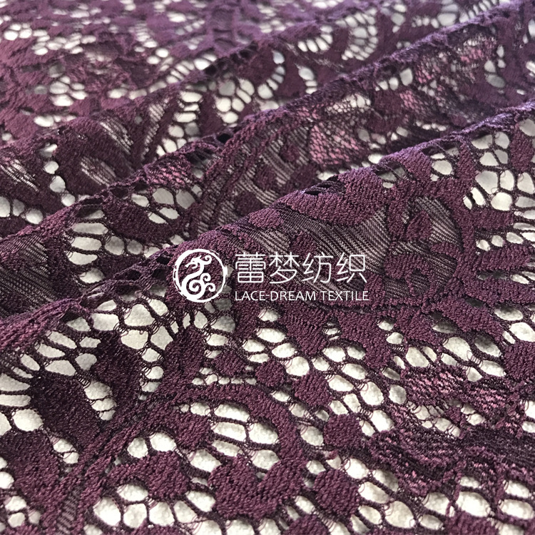 ֱ ƺɫ ˿ ˱ ѹɴ  ˿