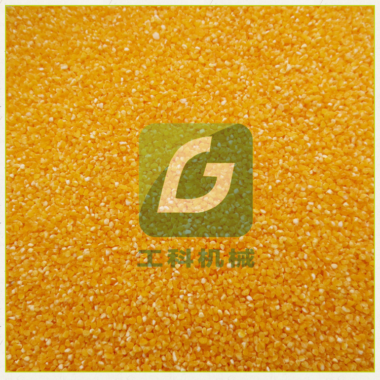 山东玉米拉糁机，玉米打渗机，玉米磕糁机，玉米糁机厂家