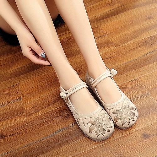 Old Beijing cloth shoes comfortable soft bottom single comfortable embroidered shoes Chinese folk qipao old  beijing tang suit hanfu shoes for women girls bottom