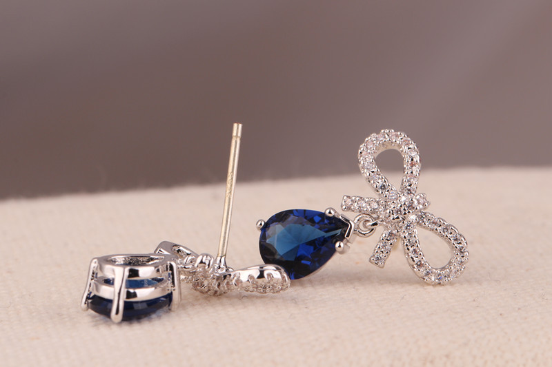Copper Alloy Material Bow Knot Pattern 1 Pair Elegant Bow Knot Inlay Copper Alloy Artificial Pearls Zircon White Gold Plated Drop Earrings