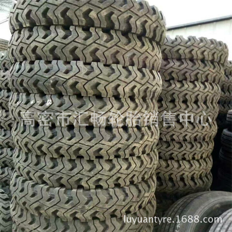 轻卡车轮胎 9.00-16 雪地轮胎 9.00-20  工程轮胎