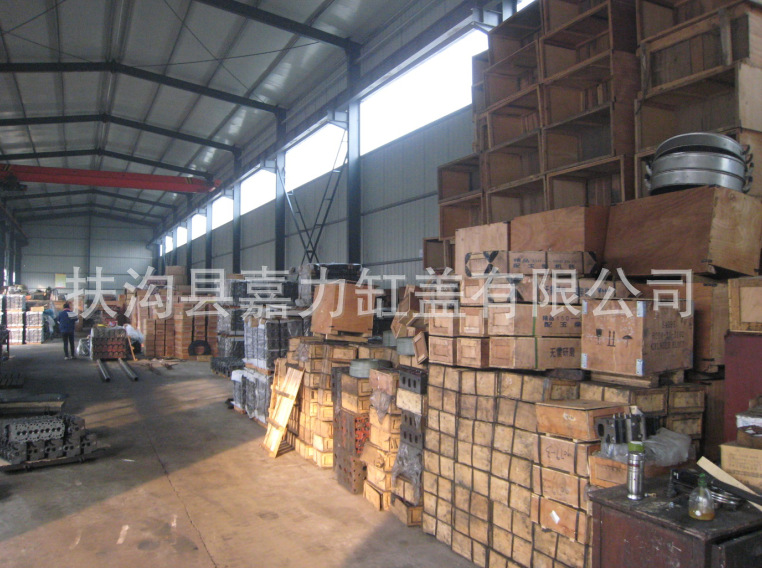 Factory Direct Diesel Engine Cylinder Head 4D94E Swirl Four Cylinder Cast Iron Cylinder Head 4D94E Forklift Applicable