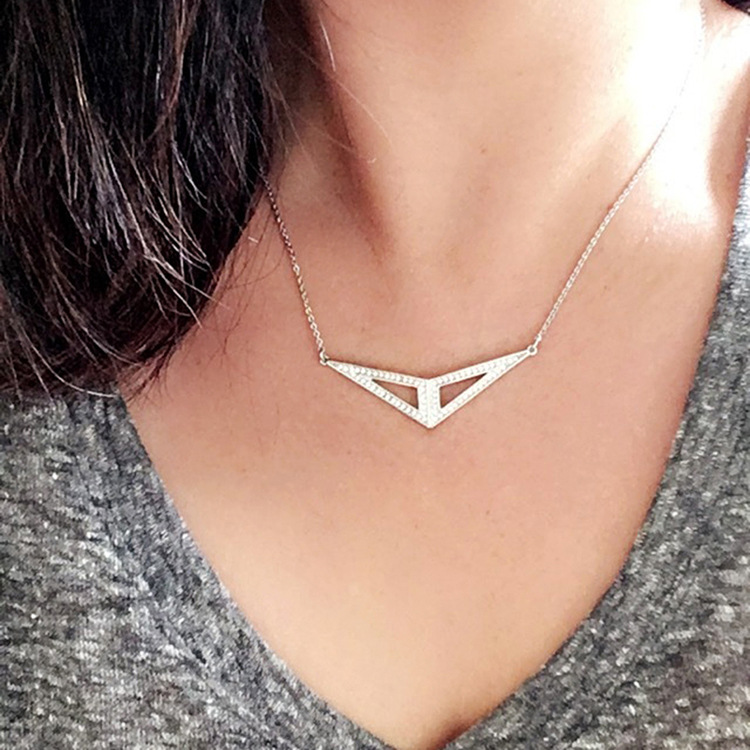 Occident and the United States alloy Diamond necklace NHQD3989