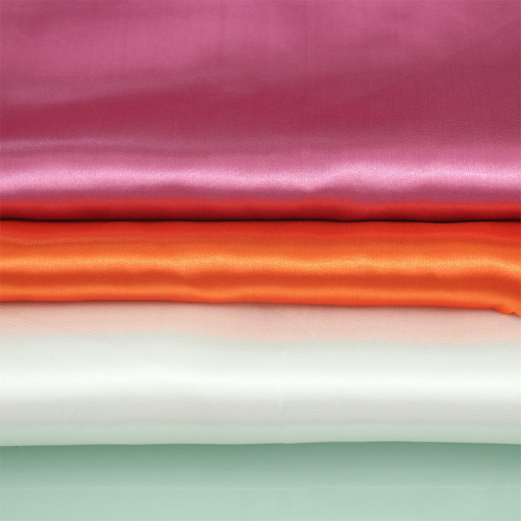 厂家供应涤丝纺 现代平纹羽绒服棉服夹克派克服户外服装面料