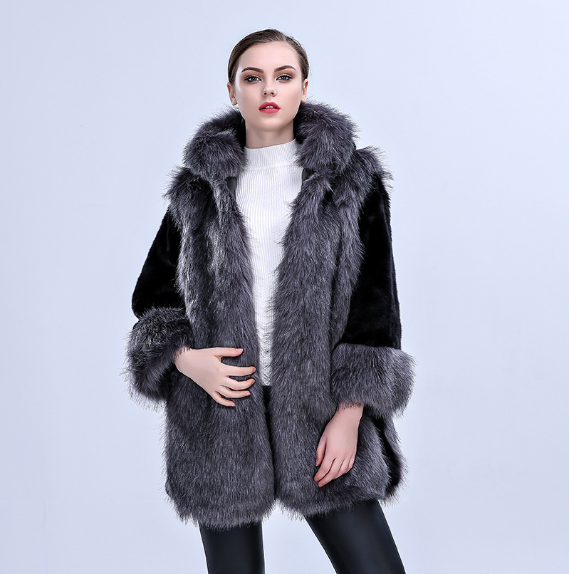 Damesmodejas Luxe lange nertsjas met capuchon_voghion.com
