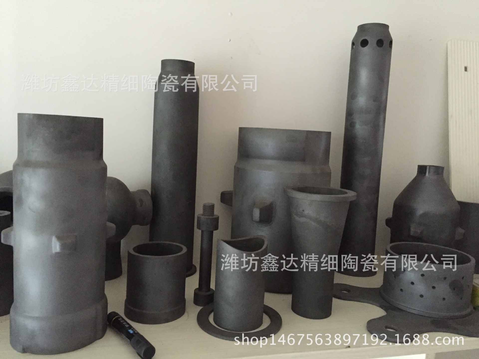 碳化硅喷火嘴烧嘴套，耐火管，碳化硅窑具，辊道窑燃烧器保护套