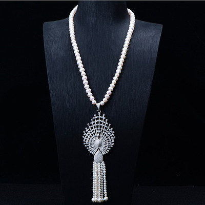 2019款臻品潮流爆款珍珠项链  流苏控 母贝珍珠长款孔雀毛衣链