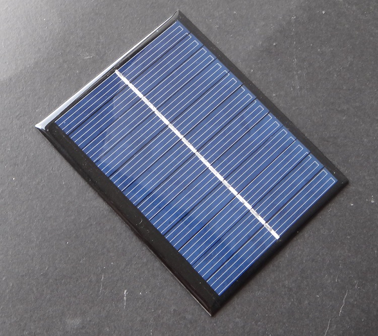 工厂直销121x91x3mm太阳能A级滴胶板 太阳能小板/组件1.5W6V