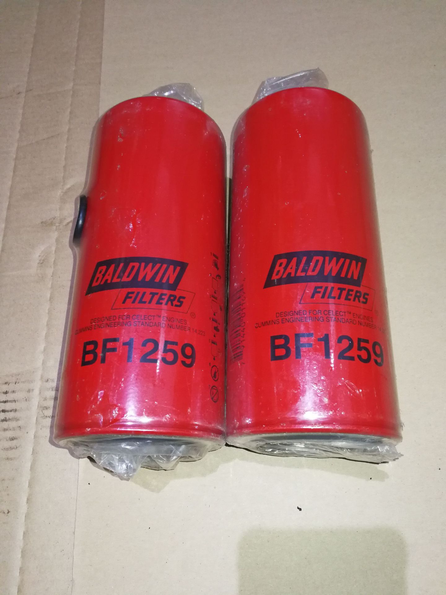 供应发动机原厂滤芯器BF1259