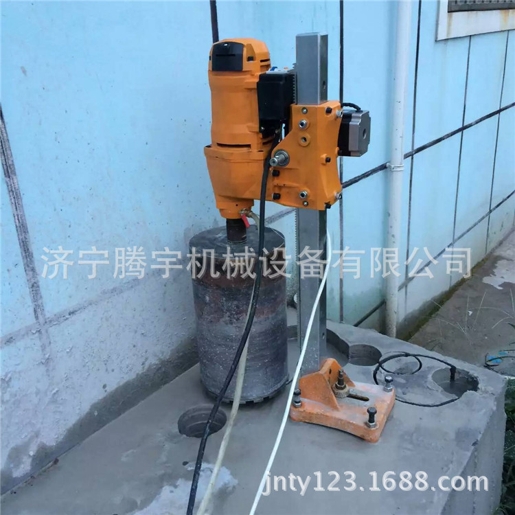 腾宇路面机械//HZ-300混凝土钻孔取芯机，300mm取芯水钻机
