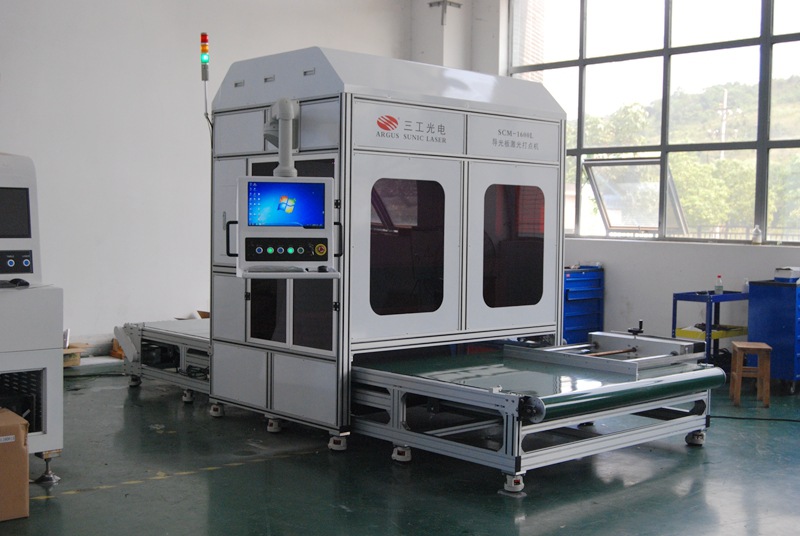 北京灯箱导光板激光打点机 亚克力板激光打点机 超薄导光板打点