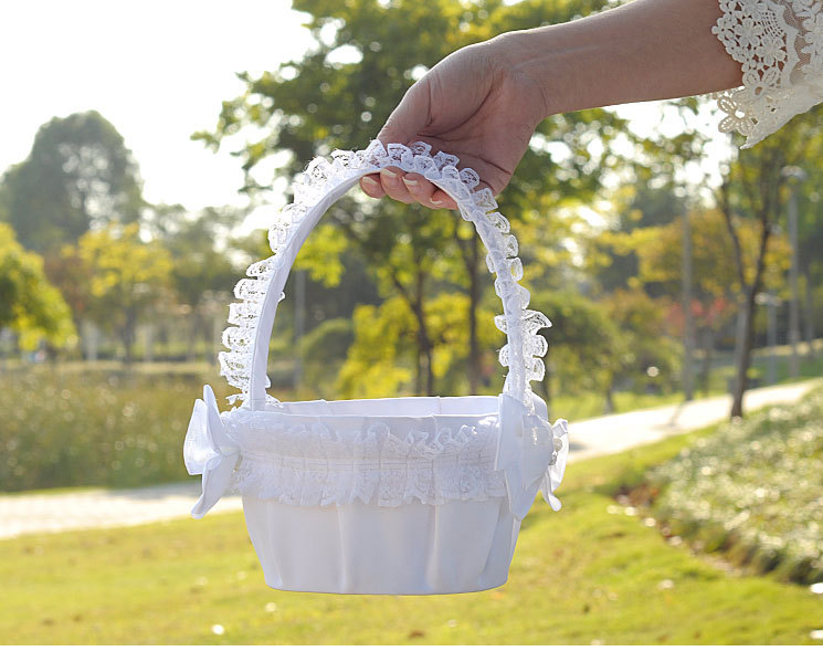 Western-style wedding, white lace trim, creative bow, bride's wedding candy basket, flower boy scattering flowers, wedding props detail image 1