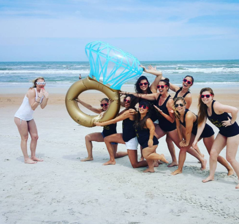 BigMouth-Inc-Bling-Ring-Bevera