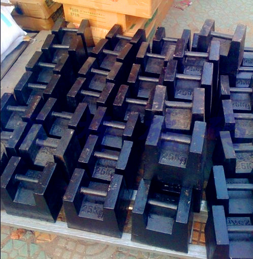 现货供应标准砝码铸铁锁型20kg手提式砝码M1级铸铁材质标准法码