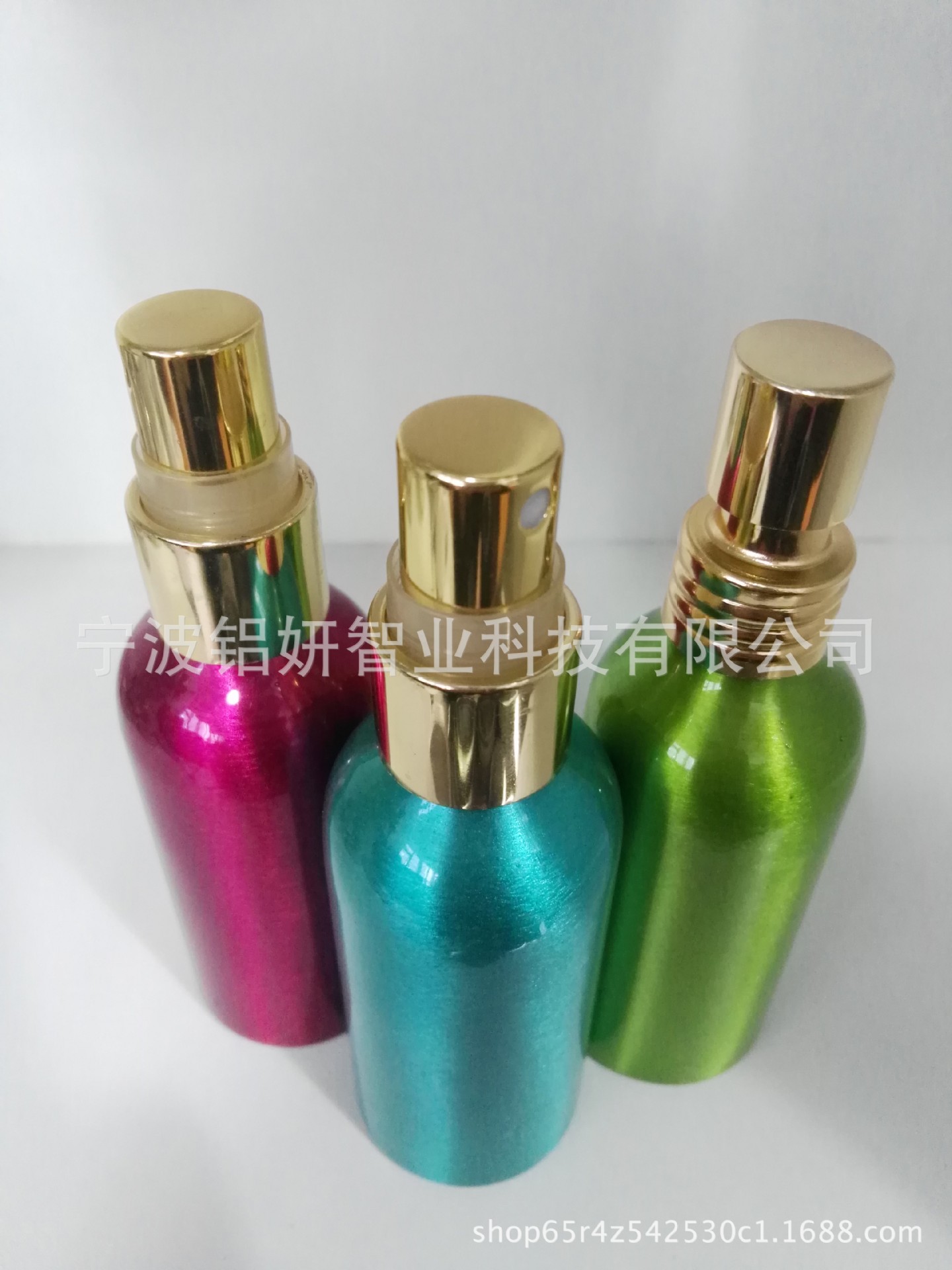 厂家直销：30ml-250ml铝瓶 喷雾铝瓶 铝瓶分装瓶 分装工具喷雾瓶
