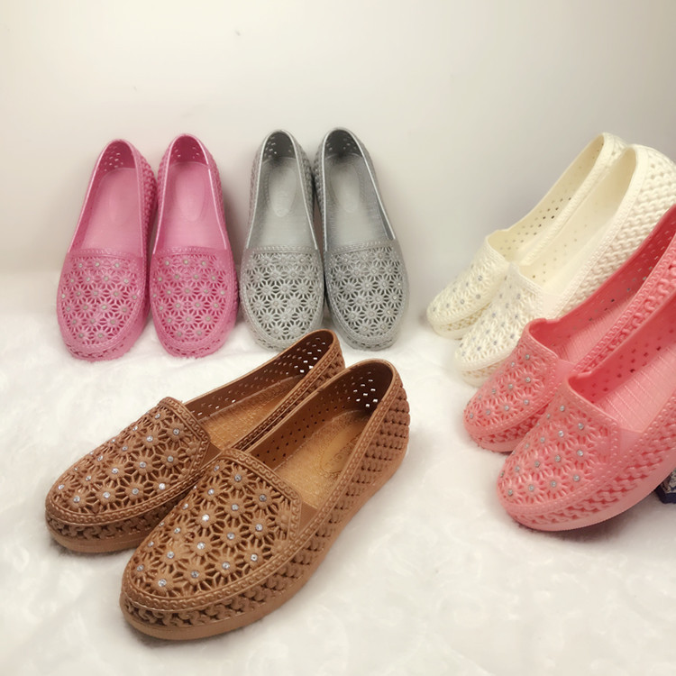 厂家直销跑江湖夏季凉鞋镂空洞洞透气女鞋平跟纯色水钻护士鞋特价