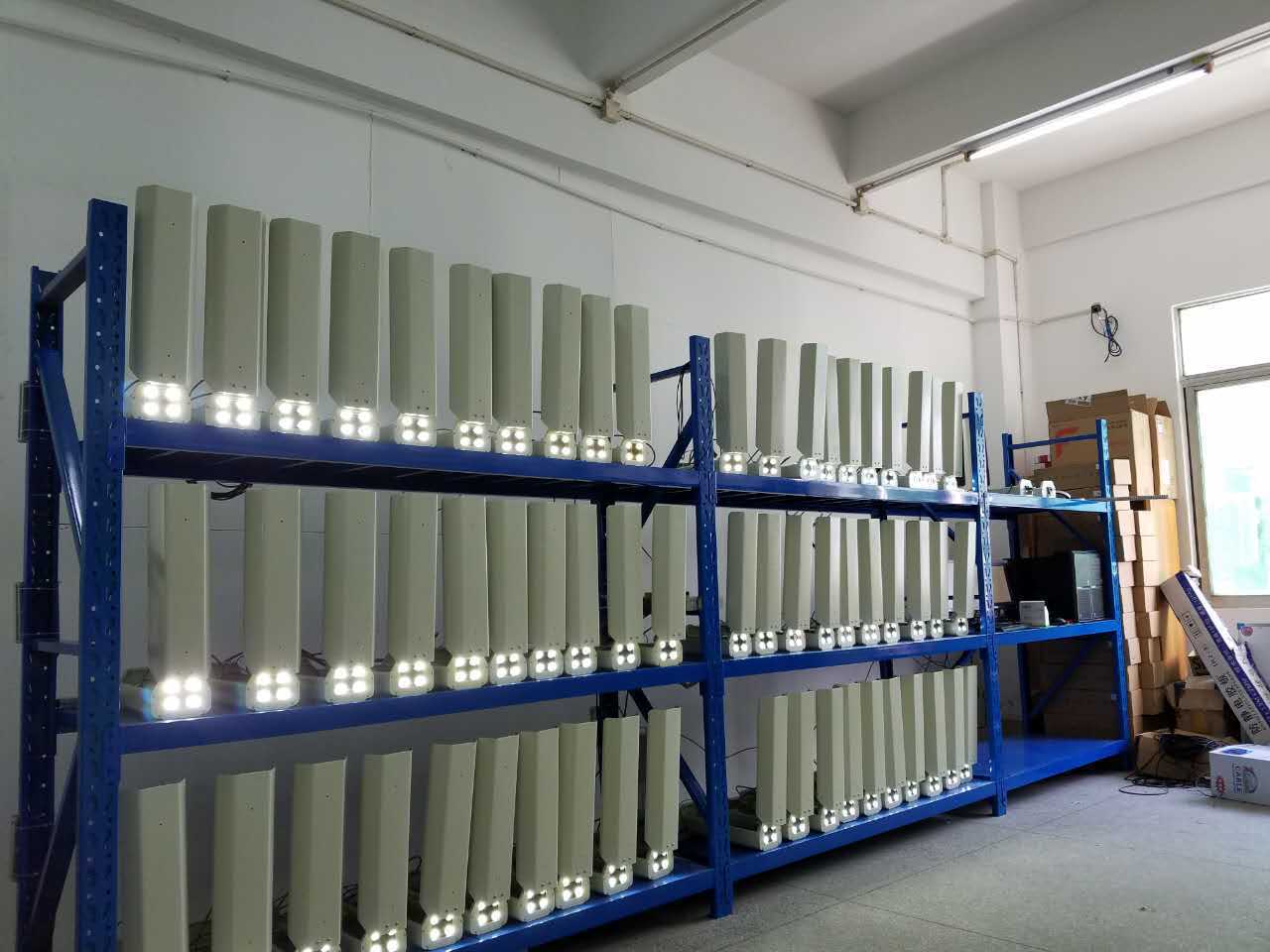 4425368991_1706978076