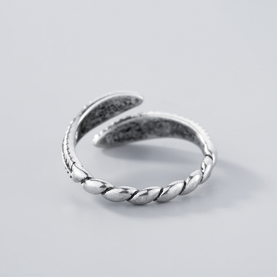 Stylish Silver Leaf Ring