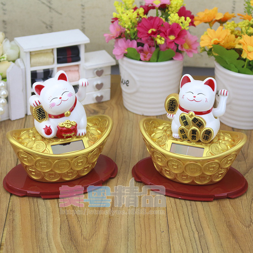 Solar Energy Treasure Cat Automatic Waving Creative Ornament Company Front Desk Cashier Desk Decor Small Accent Wholesaler